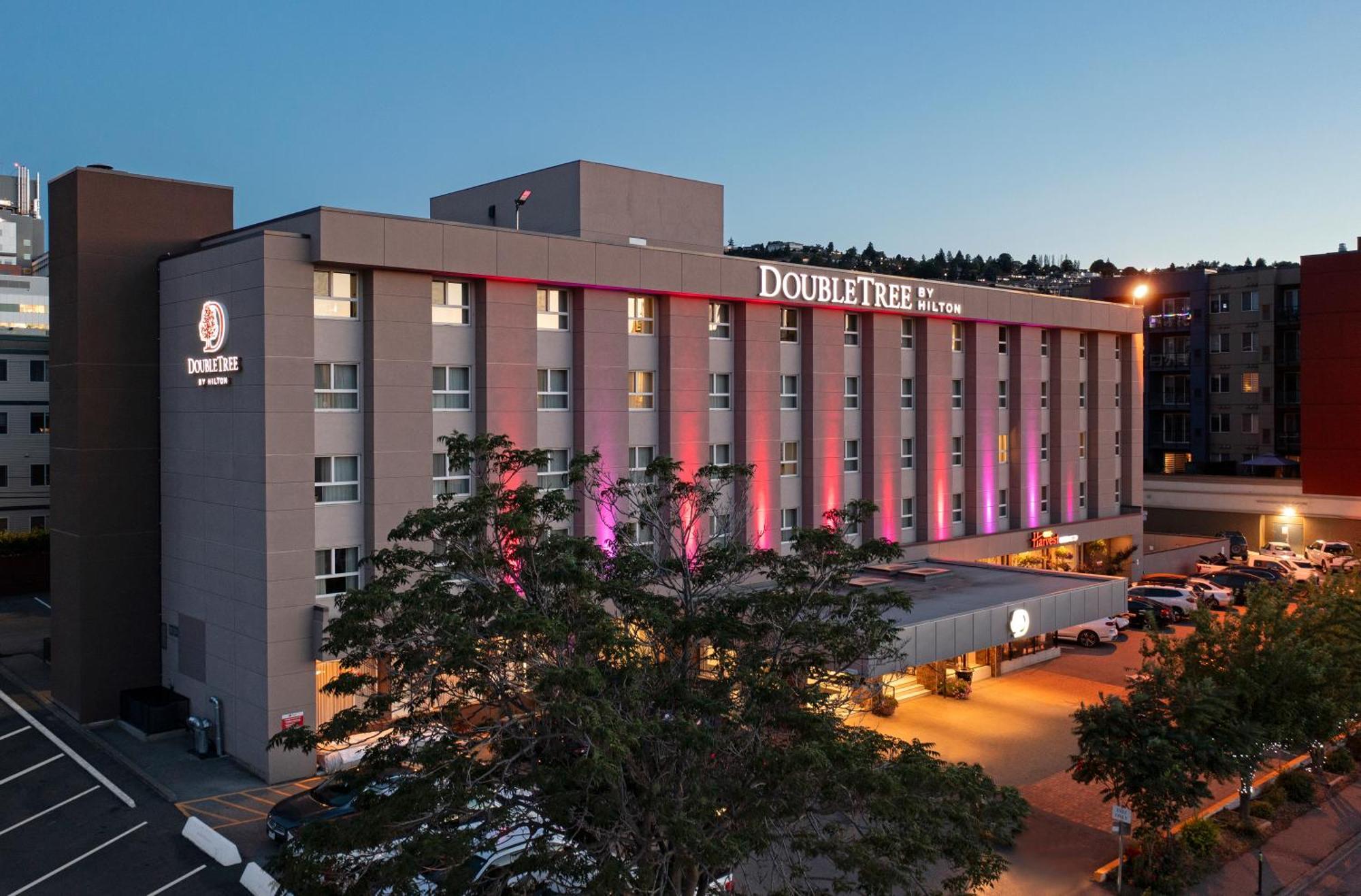Doubletree By Hilton - Kamloops Hotel Eksteriør billede